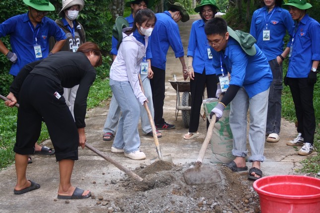 'Ba cùng' đổi thay vùng đất khó - bài 6: Về 'chảo lửa' Hương Khê ảnh 1