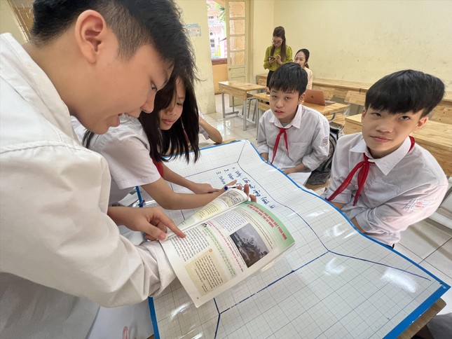 Bỏ xếp loại bằng tốt nghiệp THCS: Giảm áp lực cho phụ huynh, học sinh ảnh 1