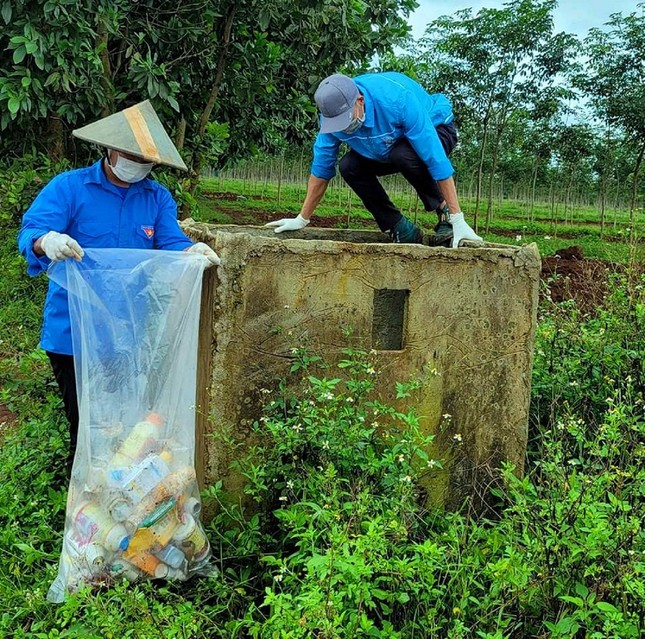 Tuổi trẻ Đắk Lắk xóa nhiều điểm đen rác thải ảnh 4