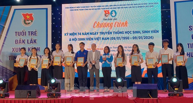 Tuyên dương 41 cá nhân, tập thể Sinh viên 5 tốt tỉnh Đắk Lắk ảnh 3