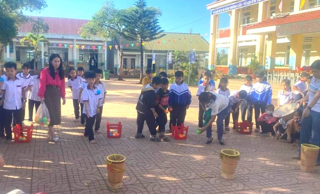 ‘Giờ ra chơi trải nghiệm sáng tạo’ rèn kỹ năng sống, phát huy khả năng sáng tạo ảnh 1