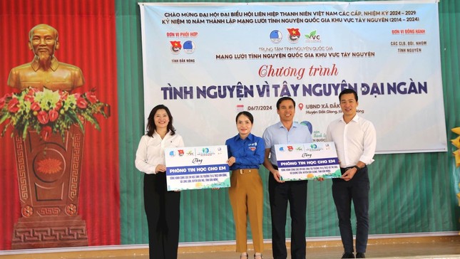 Thắm sắc xanh nối dài hành trình tình nguyện ảnh 13