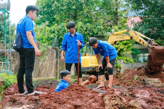 Chiến sĩ Mùa hè xanh thực hiện gần 50 công trình, phần việc thanh niên ảnh 2