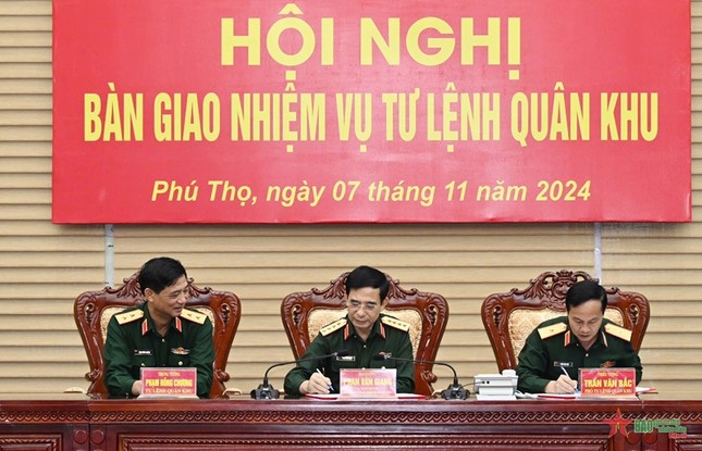 Thiếu tướng Trần Văn Bắc nhận nhiệm vụ Tư lệnh Quân khu 2 ảnh 1