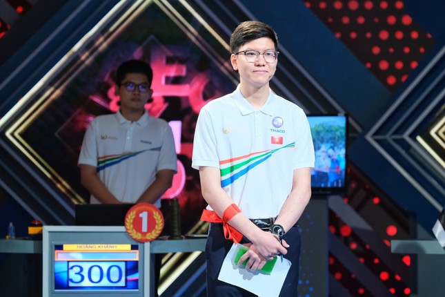 'Nhà leo núi' Olympia 21 Nguyễn Việt Thái với ngã rẽ theo nghề MC ảnh 1