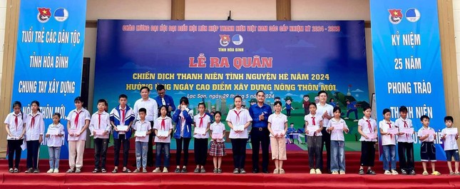 Tuổi trẻ Hòa Bình ra quân chiến dịch thanh niên tình nguyện hè ảnh 3