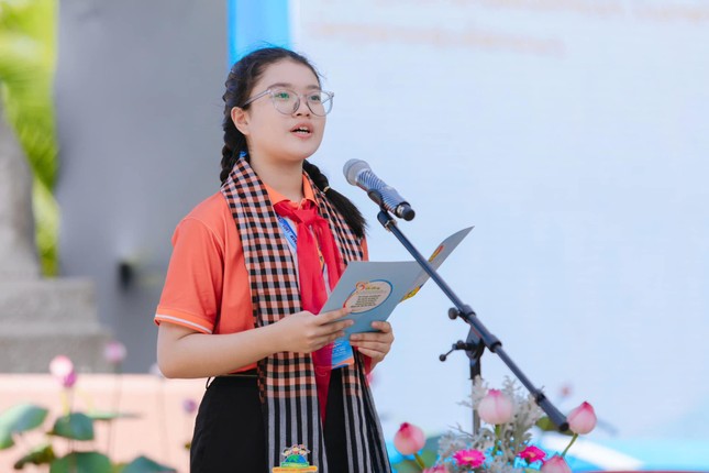 Đại sứ thiếu nhi nắm tay vun đắp tình cảm hữu nghị Việt Nam - Lào - Campuchia ảnh 8