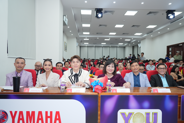 'Ghế nóng' chung kết cuộc thi Youbranding của UEF quy tụ nhiều nhân vật có sức ảnh hưởng ảnh 1