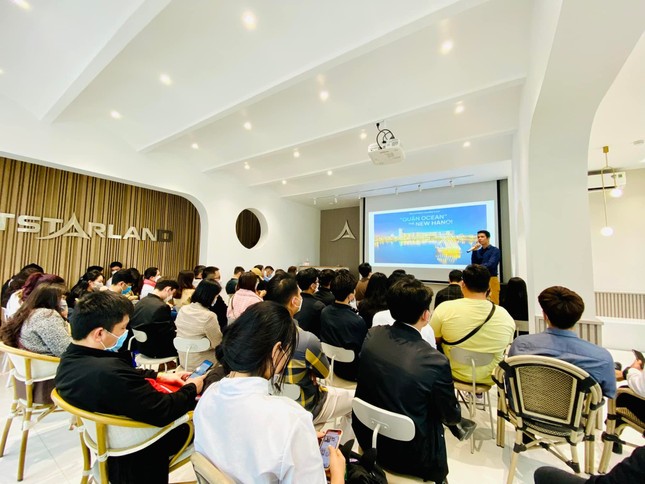 Thấy gì qua việc Vinhomes ồ ạt tuyển môi giới? ảnh 2