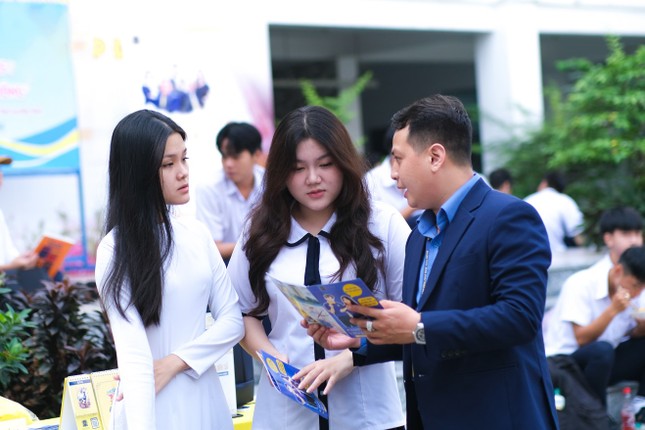 Học cách rèn luyện sự tự tin thông qua chương trình 'Để trở thành công dân số' ảnh 2