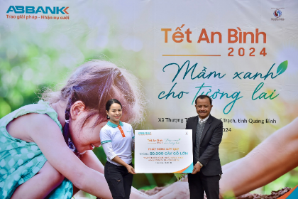 Tết An Bình 2024: ABBANK gây quỹ tài trợ 50.000 cây gỗ lớn cho người dân Quảng Bình ảnh 4