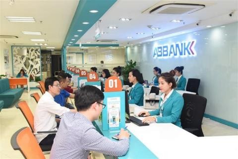 Tết An Bình 2024: ABBANK gây quỹ tài trợ 50.000 cây gỗ lớn cho người dân Quảng Bình ảnh 6