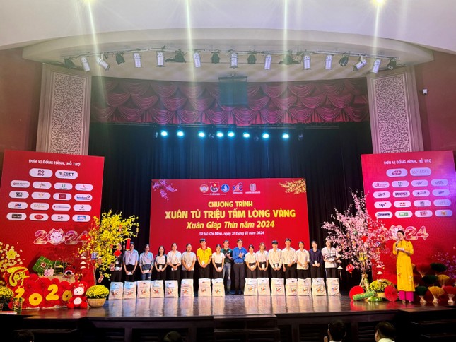 Phúc Thịnh đồng hành cùng các hoạt động chăm lo Xuân Giáp Thìn ảnh 4