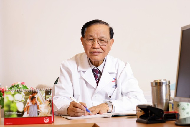 PGS.TS.BS Trần Đình Ngạn đánh giá cao giải pháp kết hợp Đông - Tây y trong điều trị tiểu đường ảnh 1
