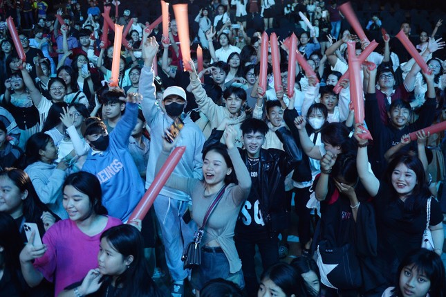 Vibe Fest 2024: Ngày thứ hai - Sự bùng nổ của trải nghiệm đỉnh cao ảnh 3