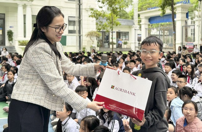 Agribank cùng toàn ngành Ngân hàng thực hiện sứ mệnh Giáo dục tài chính ảnh 2