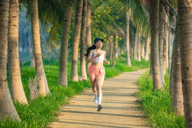 Mạng xã hội xôn xao, hỏi nhau “Bạn đã sống hạnh phúc chưa”? ảnh 4
