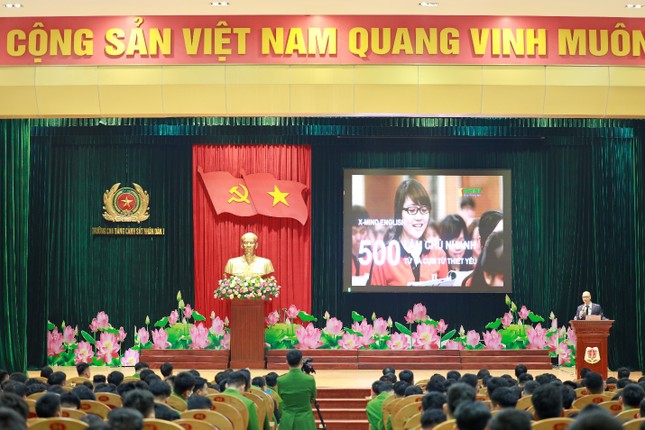 Gặp người thầy của những IELTS 8.0 ảnh 2