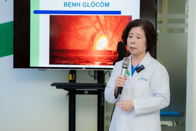 Bệnh viện mắt Hà Nội cơ sở 2 thăm khám chuyên sâu và tư vấn miễn phí các ca bệnh về Glôcôm ảnh 4