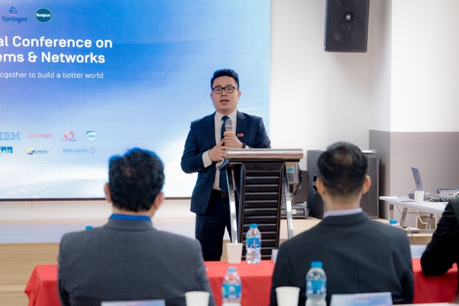 50 lãnh đạo doanh nghiệp bàn về tương lai của AI tại hội thảo quốc tế ICISN 2024 ảnh 1