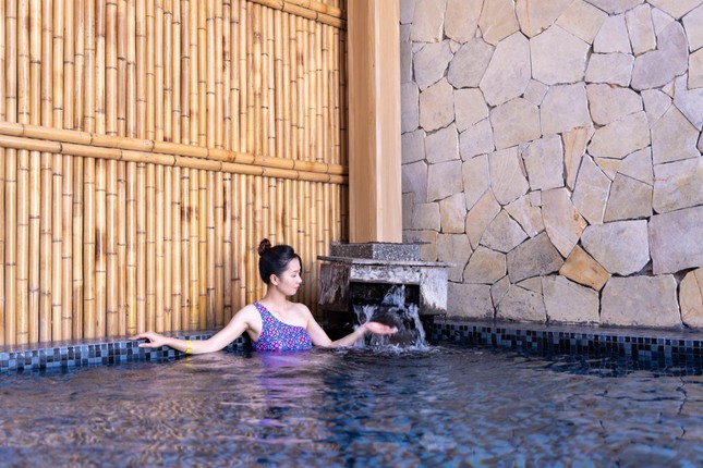 Sở hữu dinh thự khoáng nóng tự nhiên tại tâm mạch tinh hoa đất Tổ ảnh 1