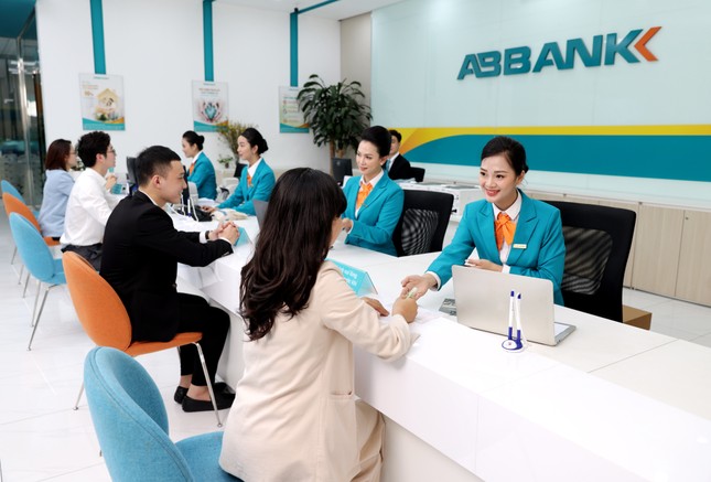 ABBANK tăng cường hỗ trợ doanh nghiệp SME đẩy mạnh kinh doanh năm 2024 ảnh 1