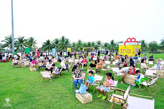 Phía sau những cuộc đại di cư về Vinhomes Grand Park ảnh 1