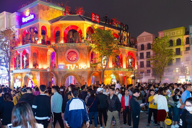 'Hot rần rần' những trend ẩm thực nhất định phải thử ở Grand World ảnh 3