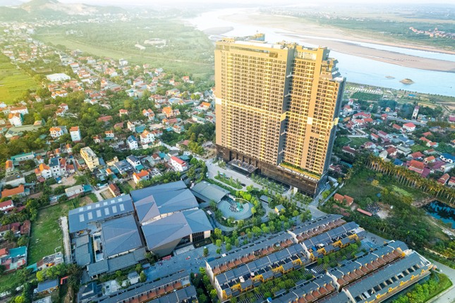 Người người đổ về trung tâm du lịch vùng Thủ đô - Phú Thọ ảnh 2
