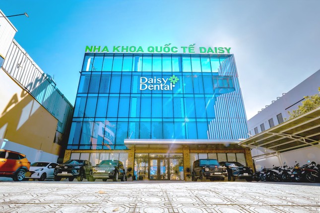 Nha khoa Quốc tế DAISY tiên phong ứng dụng công nghệ cao trong điều trị nha khoa ảnh 3