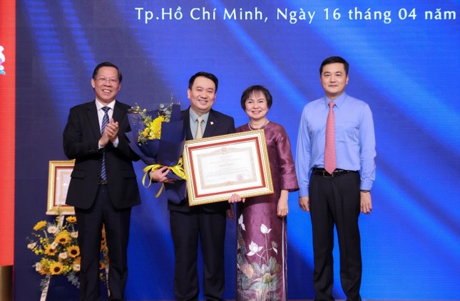 Lần thứ hai bà Cao Thị Ngọc Dung và PNJ đón nhận Huân chương Lao động hạng Nhất ảnh 3