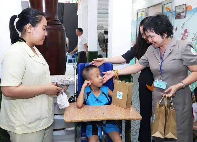 Lần thứ hai bà Cao Thị Ngọc Dung và PNJ đón nhận Huân chương Lao động hạng Nhất ảnh 5