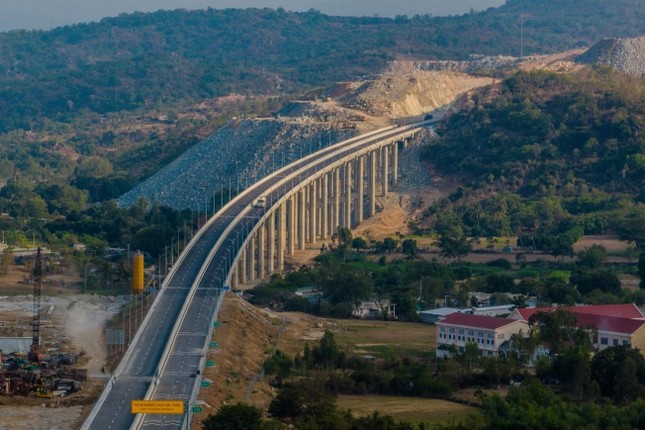 Cao tốc Cam Lâm - Vĩnh Hảo: 'Ngòi nổ' cho du lịch Nha Trang sau khi được thông xe ảnh 1