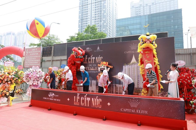 Tưng bừng lễ cất nóc tổ hợp căn hộ cao cấp Capital Elite ảnh 1