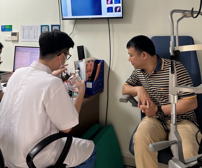 Nhiều bệnh nhân phát hiện mắc glôcôm tại chương trình khám tầm soát miễn phí của Bệnh viện Mắt Hà Nội cơ sở 2 ảnh 2