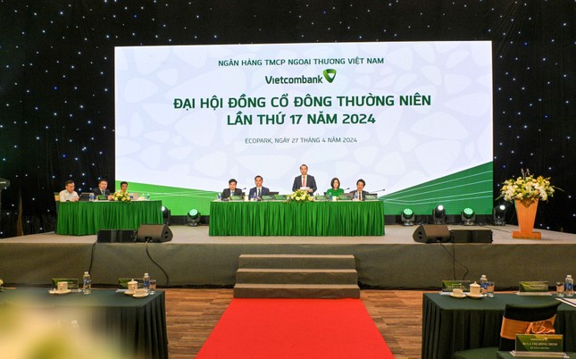 Vietcombank tổ chức thành công Đại hội đồng cổ đông thường niên lần thứ 17 năm 2024 ảnh 1