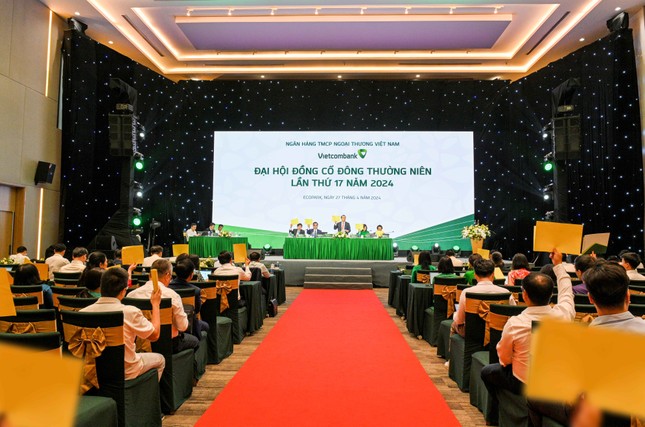 Vietcombank tổ chức thành công Đại hội đồng cổ đông thường niên lần thứ 17 năm 2024 ảnh 2