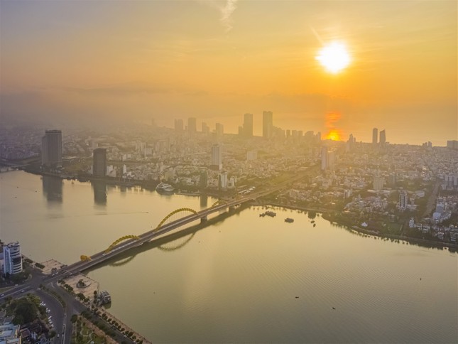 Hạ tầng giao thông bài bản, Đà Nẵng ngày càng khẳng định vị thế đáng sống, đáng đầu tư bậc nhất cả nước ảnh 3