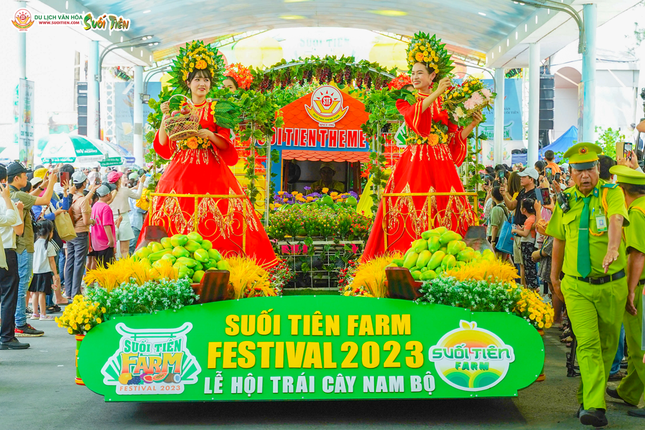 Chạm vào thiên đường vui chơi giải trí mùa hè tại Suối Tiên ảnh 3