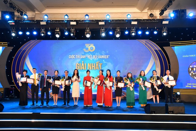 Vietcombank dẫn đầu ngành ngân hàng tại 3 cuộc thi của Hiệp hội Ngân hàng Việt Nam ảnh 3