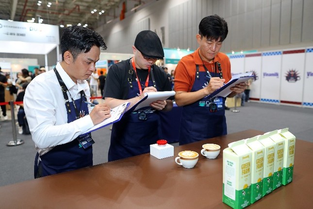 Vinamilk đồng hành cùng các Barista tại cuộc thi quốc tế Asia Latte Art Battle ảnh 2