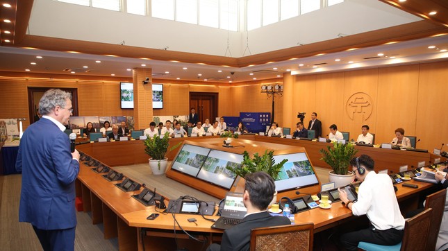 Phiên họp toàn thể lần thứ hai Cuộc thi Phương án kiến trúc Tháp Tài chính 108 tầng ảnh 2