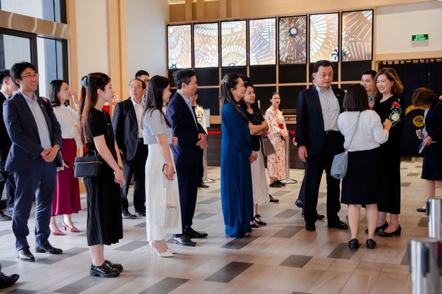 Ghé thăm Lynn Times Thanh Thủy cùng ngài Thống đốc tỉnh Shimane và phái đoàn Nhật Bản ảnh 3