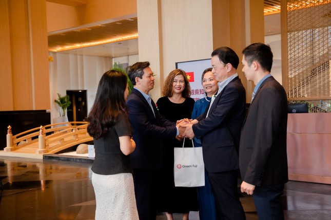 Ghé thăm Lynn Times Thanh Thủy cùng ngài Thống đốc tỉnh Shimane và phái đoàn Nhật Bản ảnh 10