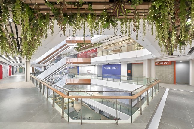 Hé lộ diện mạo Vincom Mega Mall Grand Park - 'Tâm điểm' mua sắm, vui chơi lý tưởng Hè 2024 ảnh 2