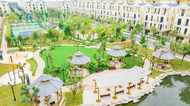 Nhà đầu tư đổ về phía Đông Thủ đô 'săn tìm' bất động sản giàu tiềm năng ảnh 2