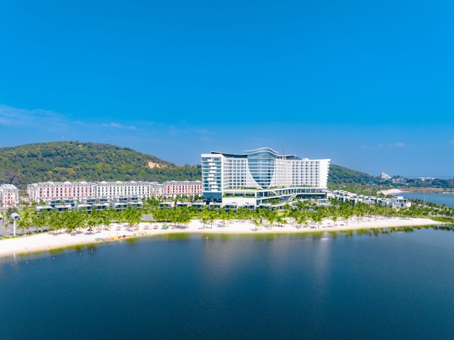 Đồ Sơn xuất hiện khách sạn tiêu chuẩn quốc tế, lấy lại vị thế trên bản đồ du lịch ảnh 1