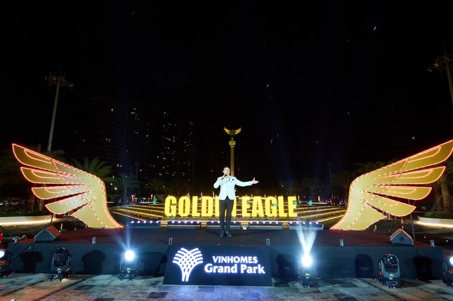 Quảng trường Golden Eagle ra mắt, tăng sức hấp dẫn cho The Beverly Solari ảnh 3