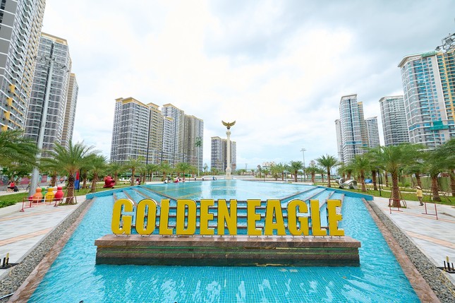 Quảng trường Golden Eagle ra mắt, tăng sức hấp dẫn cho The Beverly Solari ảnh 5