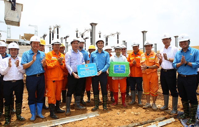 EVNNPT làm chủ trong lắp đặt, thí nghiệm tại Trạm biến áp 500kV Thanh Hóa ảnh 3